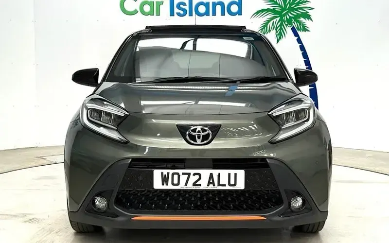 Used Toyota Aygo X Edition 72 HP (52 kW) 2022 Green SUV