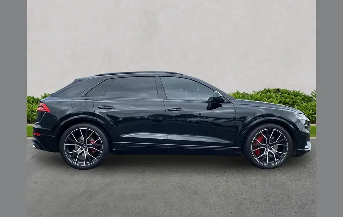 Used Audi SQ8 Comfort 507 HP (372 kW) 2022 Black SUV