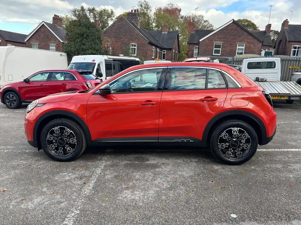 New Fiat 600 2025 White SUV