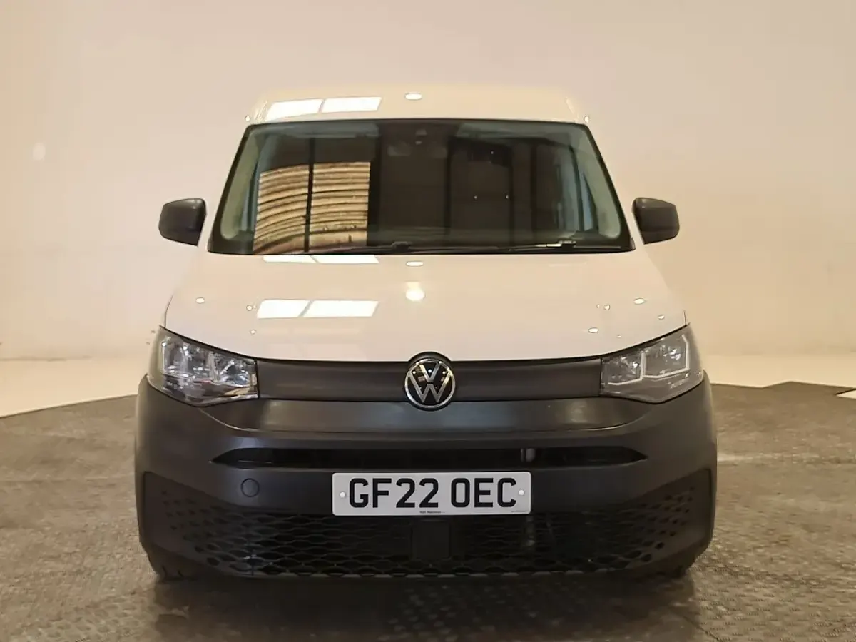 Used VW Caddy 102 HP (75 kW) 2022 White MPV