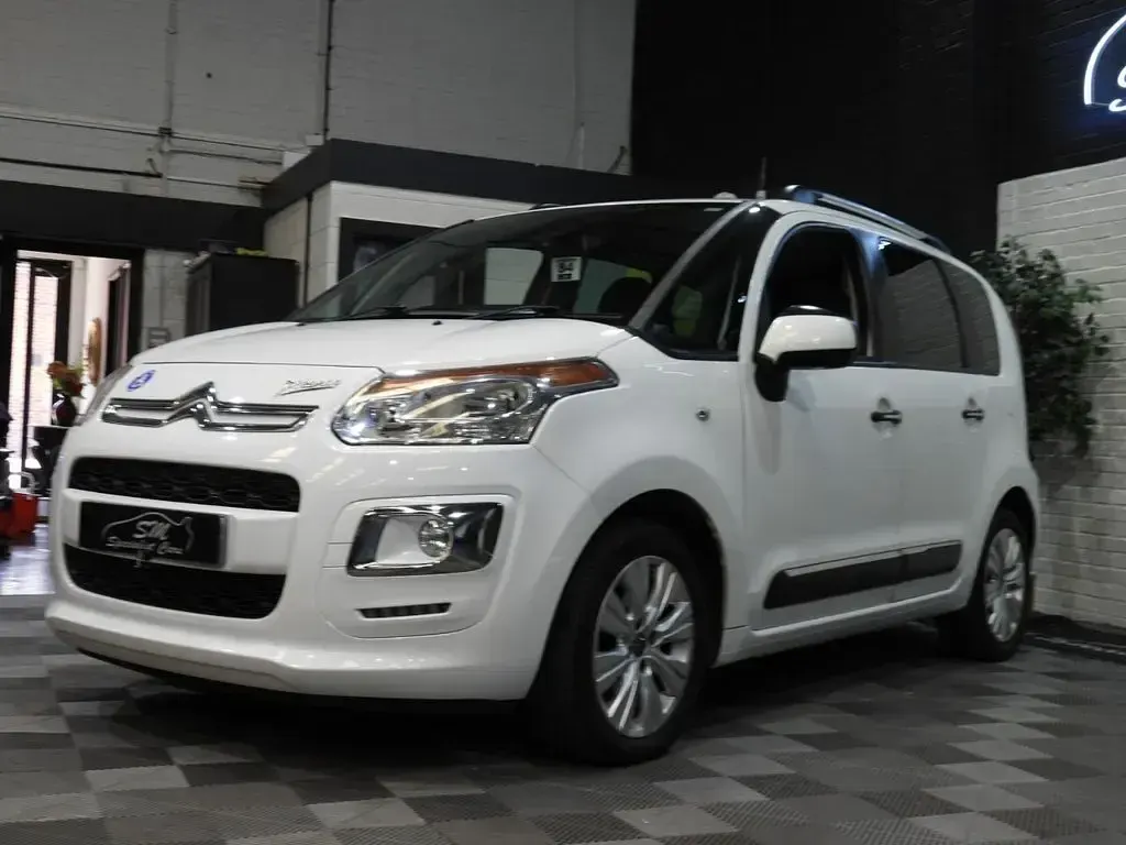 Used Citroën C3 Picasso Exclusive 2015 White MPV