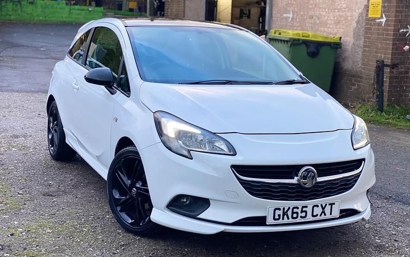 White Used 2016 Vauxhall Corsa Edition Hatchback | £3,295 (Good price) - Image 1/4