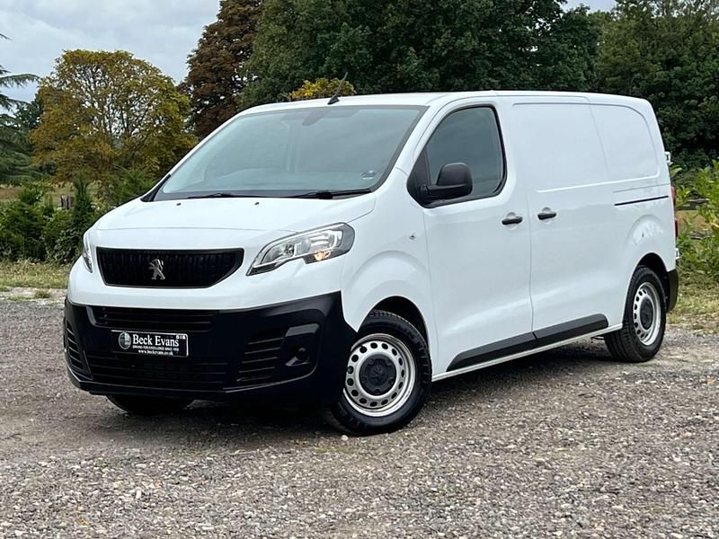 White Used 2022 Peugeot Expert Premium Van | £14,300 (Fair price) - Image 1/3
