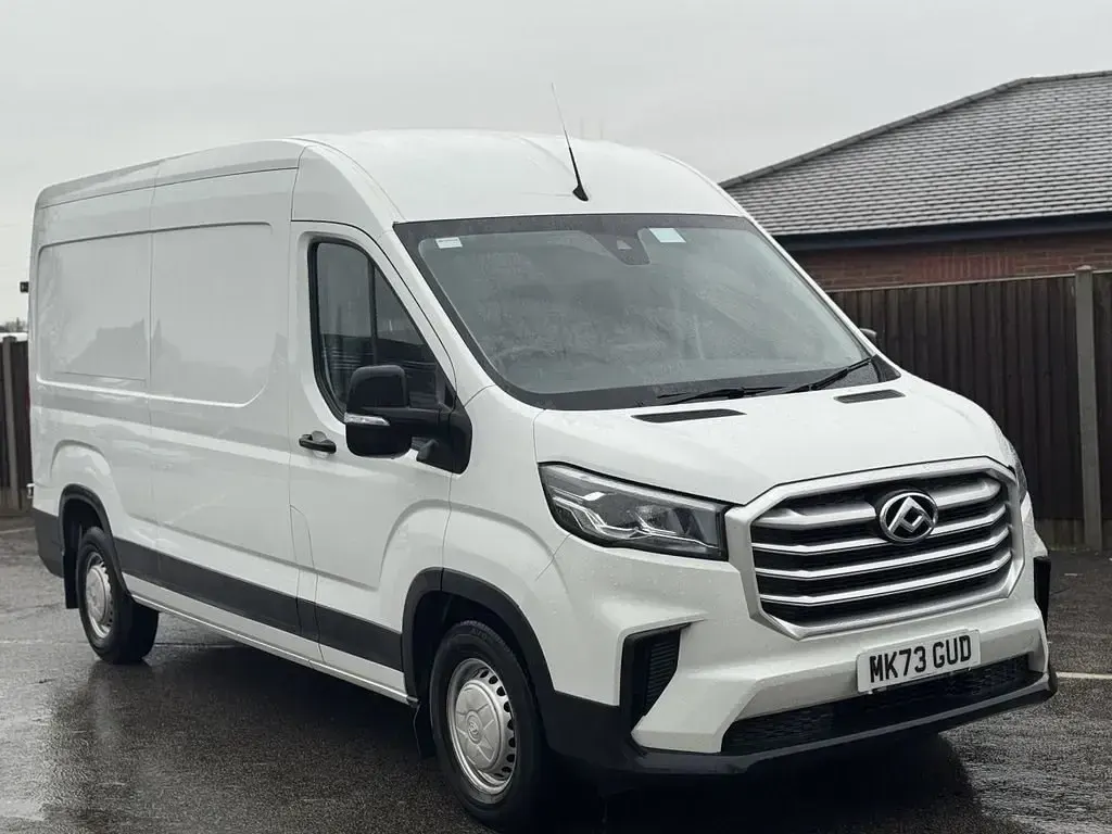 Używany Maxus V90 163 KM (119 kW) 2023 Biały Van