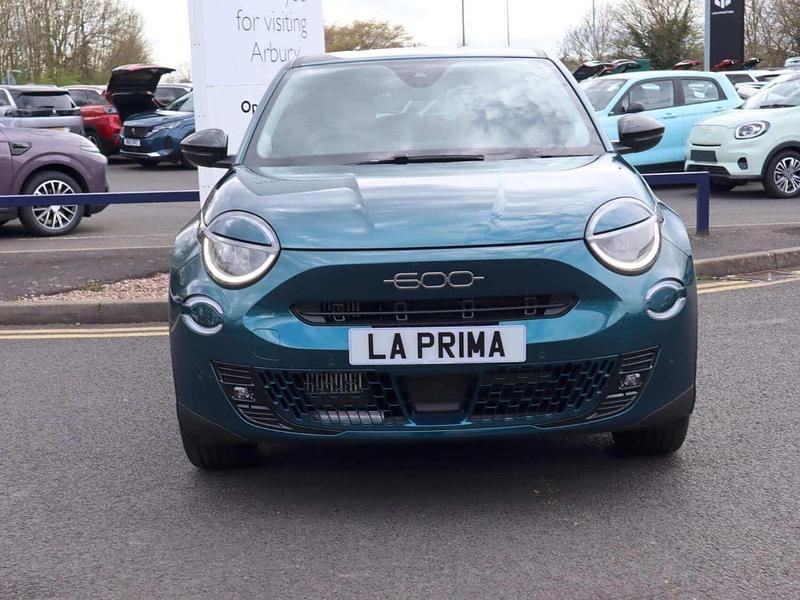 New Fiat 600 La Prima 99 HP (72 kW) 2026 Green SUV