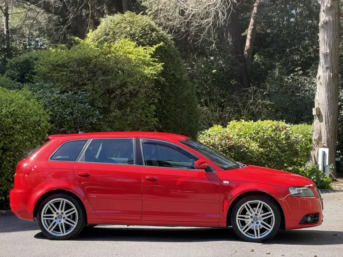 Usado Audi A3 Basis 160 HP (117 kW) 2008 Vermelho Citadino