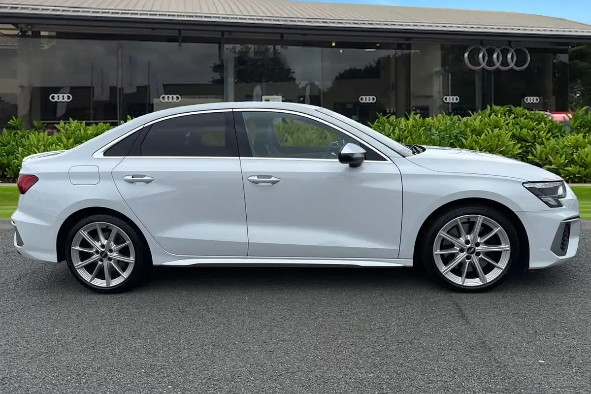 Used Audi S3 Comfort 310 HP (228 kW) 2021 White Sedan