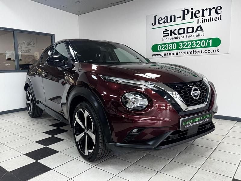 Red Used 2021 Nissan Juke Tekna SUV | £12,790 (Fair price) - Image 1/4