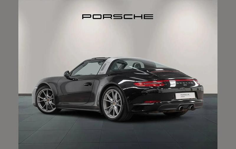 Used Porsche 911 364 HP (267 kW) 2018 Black Cabriolet