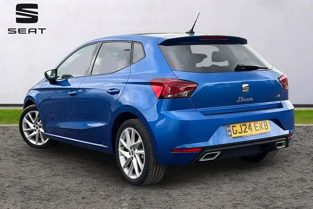 Begagnad Seat Ibiza FR 113 HK (83 kW) 2024 Blå Halvkombi