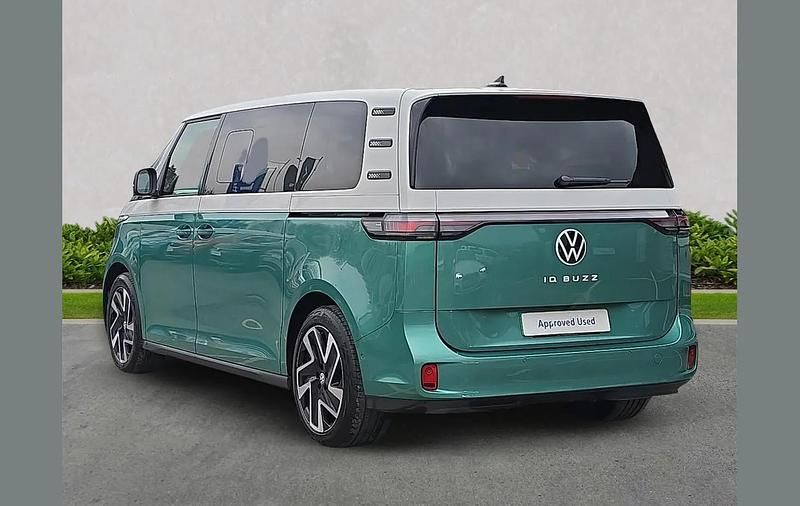 Used VW ID. Buzz Pro 210 kW (286 HP) 2025 White MPV