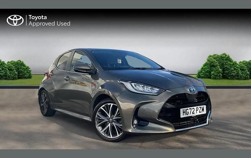 Used Toyota Yaris Hybrid 116 HP (85 kW) 2023 Bronze Hatchback
