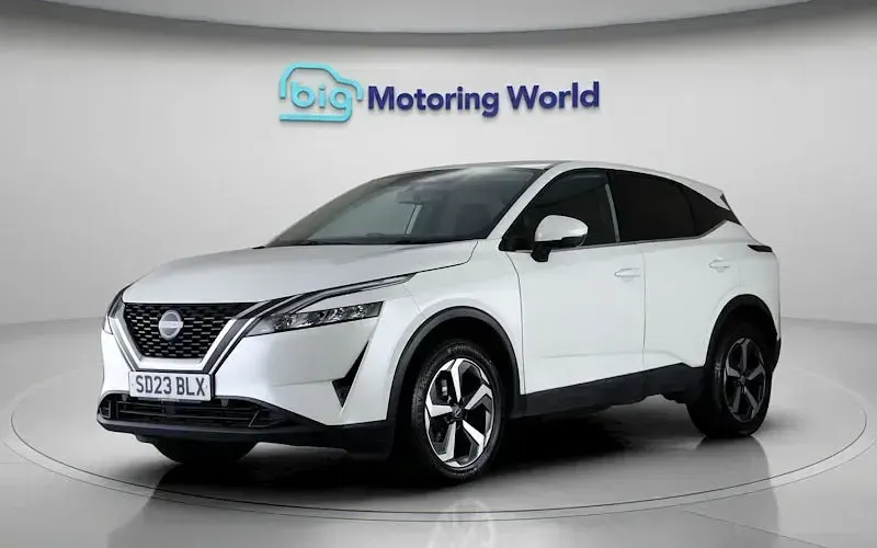 Used Nissan Qashqai N-Connecta 140 HP (102 kW) 2023 White SUV
