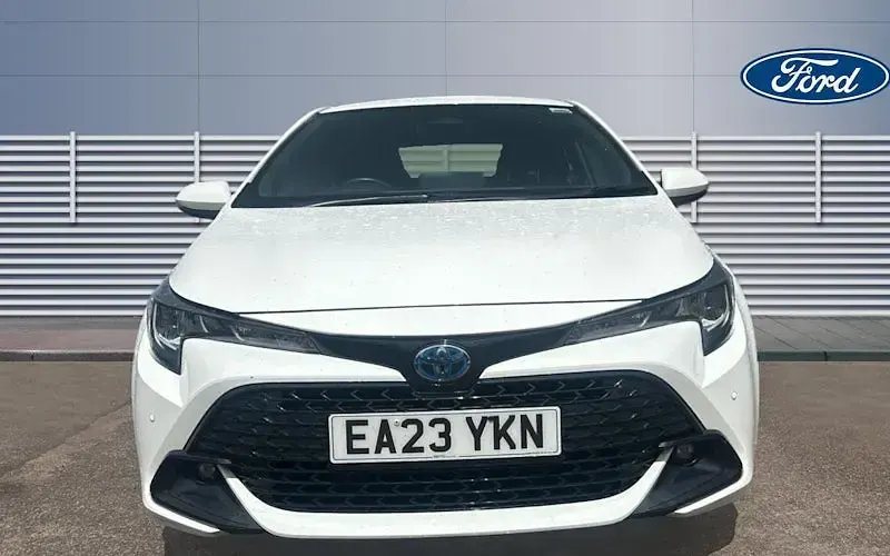 Used Toyota Corolla 140 HP (102 kW) 2026 Hatchback