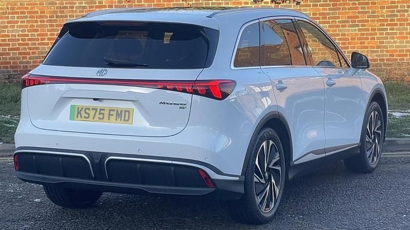 New MG MG6 Trophy 241 HP (177 kW) 2025 Hatchback