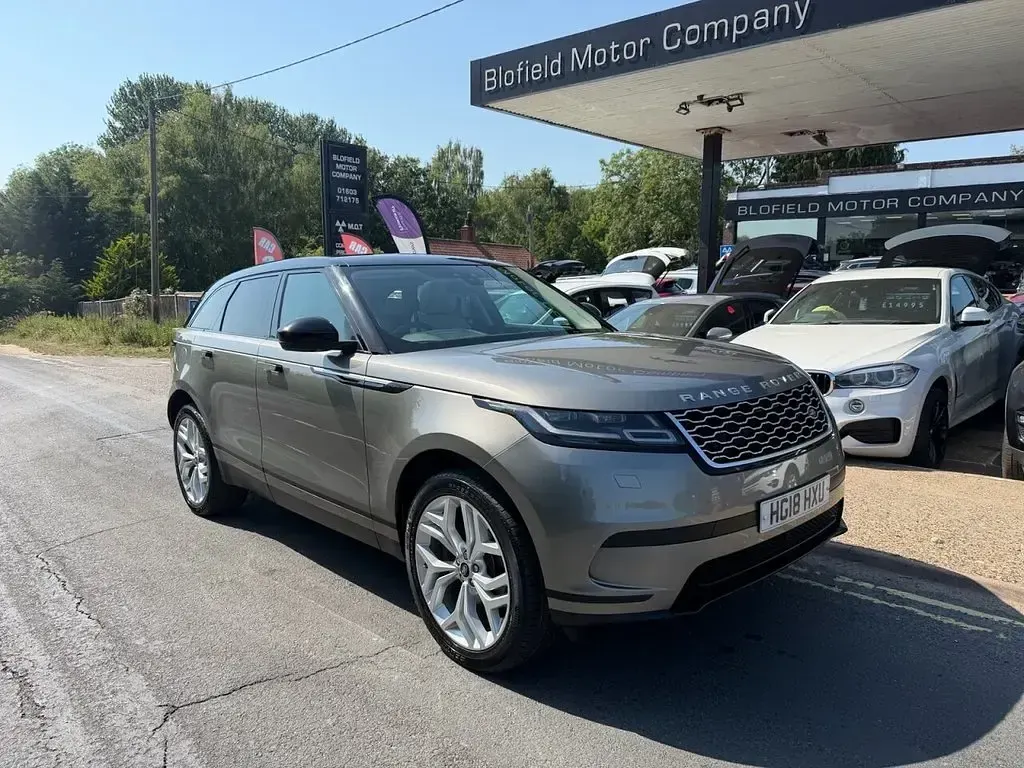 Used Land Rover Range Rover Velar S 240 HP (176 kW) 2018 Silver SUV