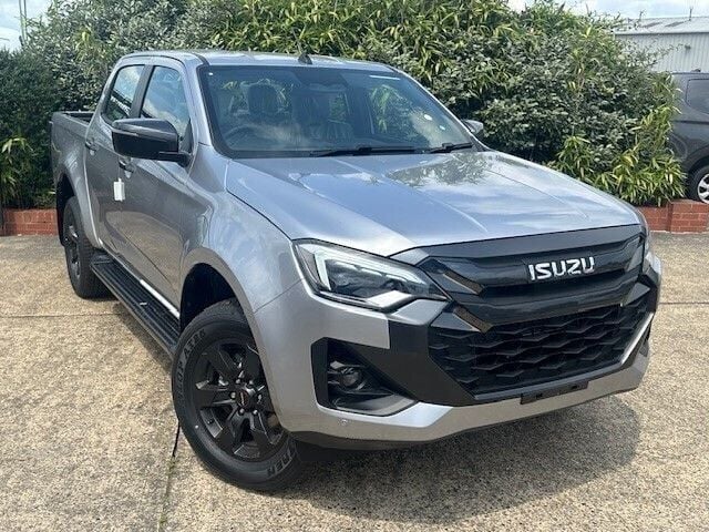 Mercury silver New 2025 Isuzu D-Max Pickup | £41,544 (A bit pricey) - Image 1/1