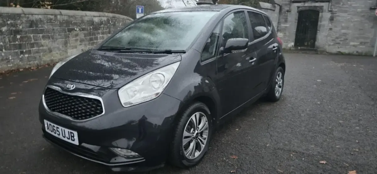 Used Kia Venga 123 HP (90 kW) 2015 Black Hatchback