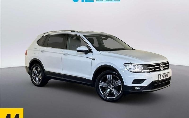 Usado VW Tiguan Allspace Match 150 HP (110 kW) 2021 Branco SUV