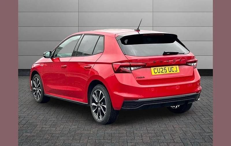 Used Skoda Fabia Monte Carlo 113 HP (83 kW) 2025 Velvet red metallic Hatchback