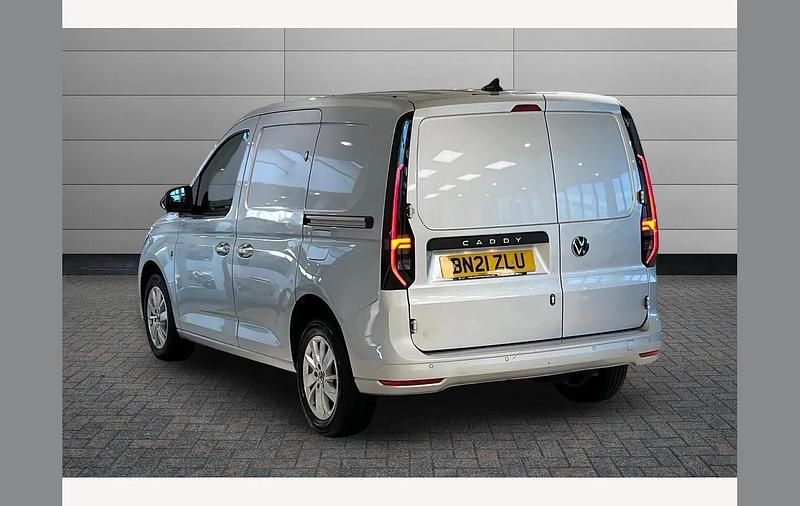 Used VW Caddy Pro 122 HP (89 kW) 2021 Silver MPV