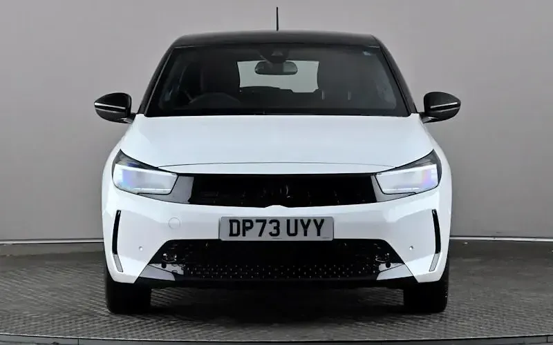 Used Vauxhall Corsa 75 HP (55 kW) 2023 White Hatchback