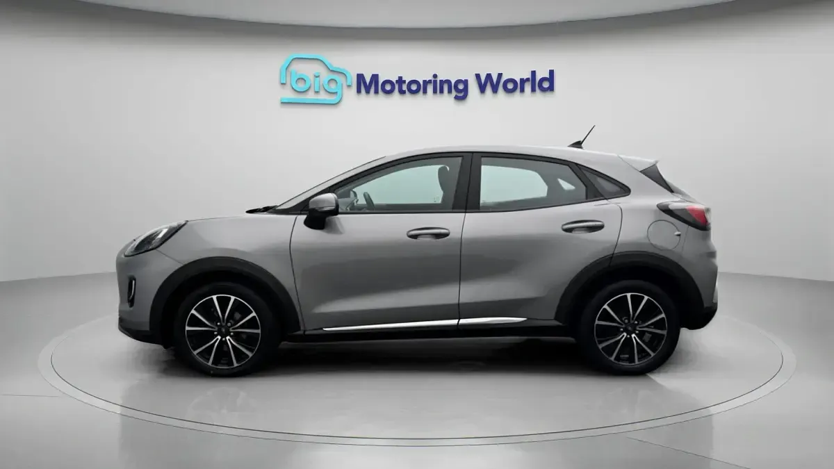 Usado Ford Puma Titanium 155 CV (114 kW) 2022 Plateado SUV