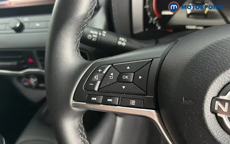 Used Nissan Juke N-Connecta 114 HP (83 kW) 2024 Black SUV