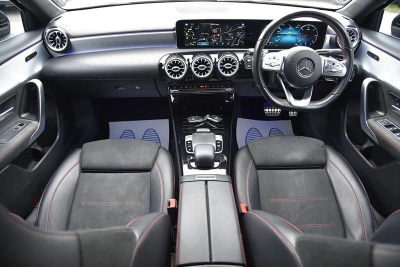 Used Mercedes A180 AMG Line Premium 116 HP (85 kW) 2018 Black Hatchback