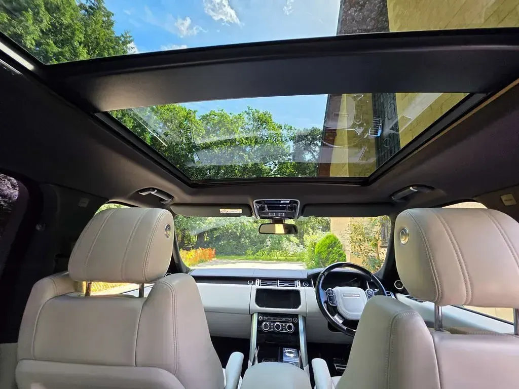 Used Land Rover Range Rover Vogue 258 HP (189 kW) 2015 Black SUV
