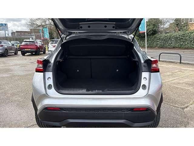 Gebraucht Nissan Juke N-Connecta 143 PS (105 kW) 2023 Silber SUV