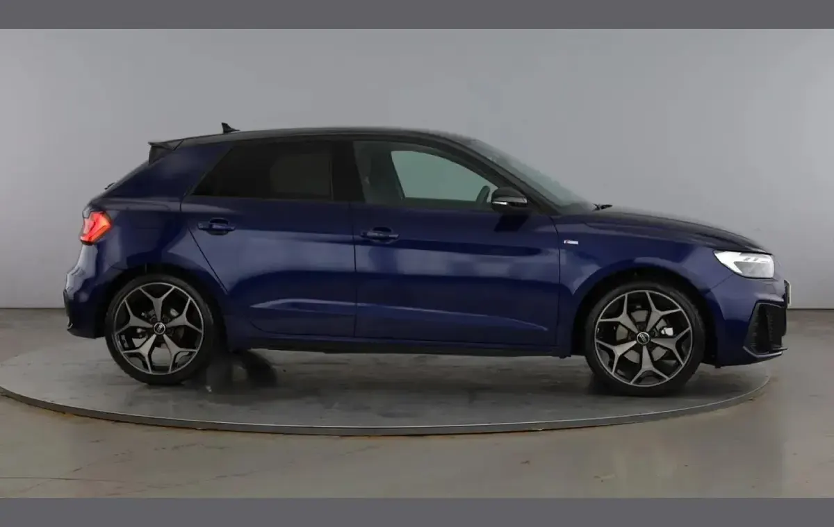 Used Audi A1 Black Edition 113 HP (83 kW) 2025 Blue SUV