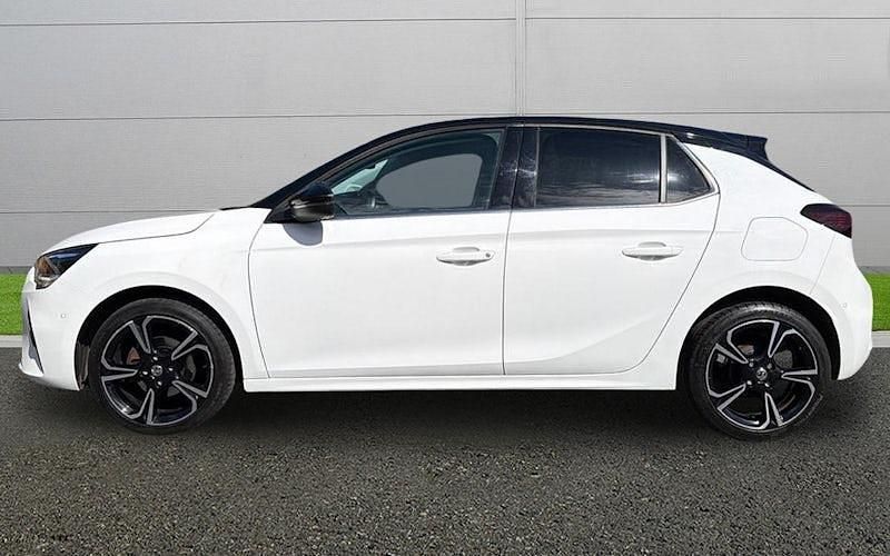 Second-hand Vauxhall Corsa Edition 75 CP (55 kW) 2022 Alb Hatchback