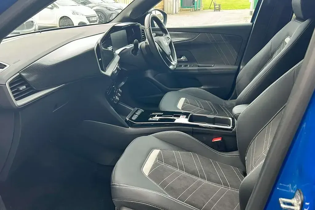 Used Vauxhall Mokka Ultimate 130 HP (95 kW) 2023 Blue SUV