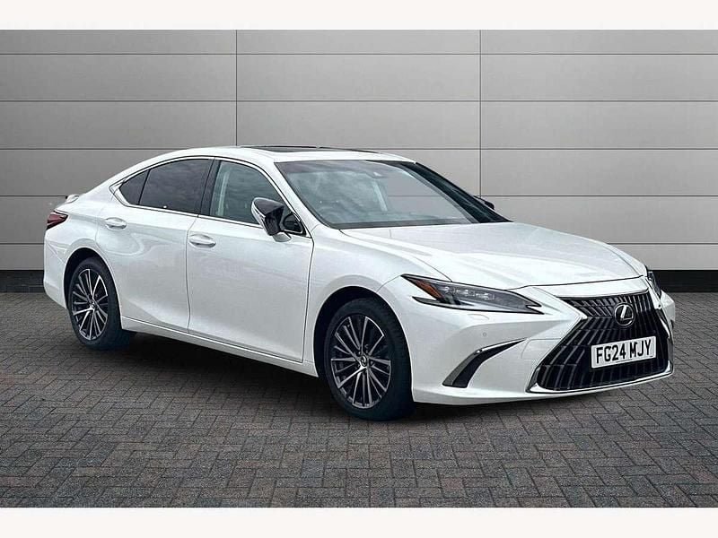 White Used 2024 Lexus ES300H Sedan | £34,991 (Fair price) - Image 1/4