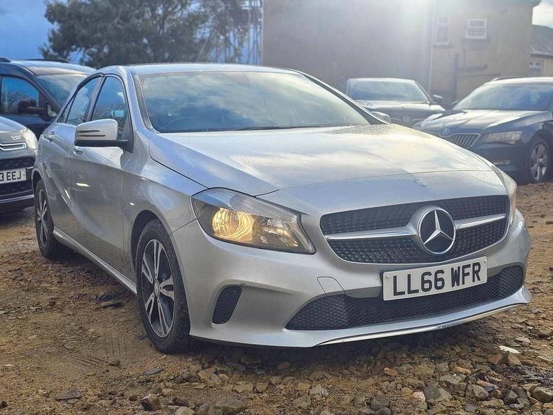 Used Mercedes A180 SE 2016 Silver Hatchback