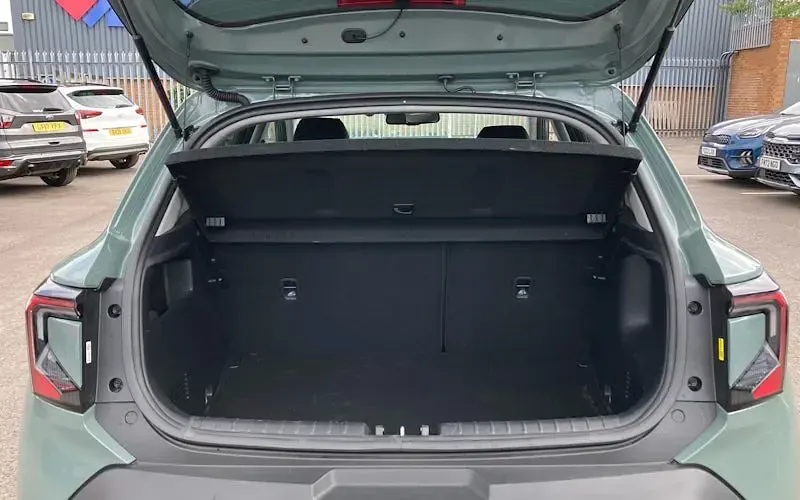 New Kia Stonic GT-Line S 115 HP (84 kW) 2026 Green SUV