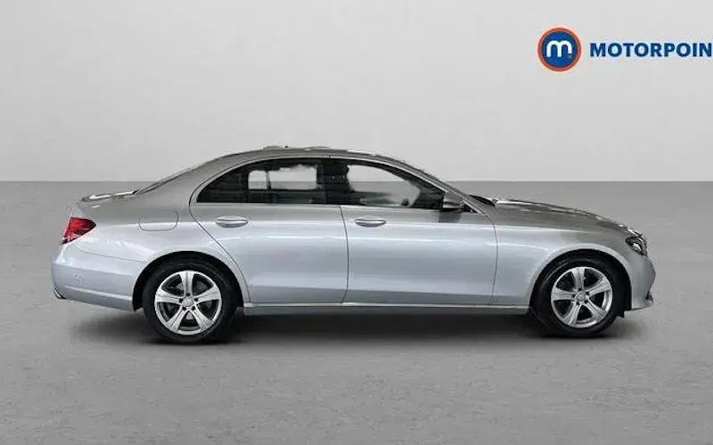 Used Mercedes E200 SE 150 HP (110 kW) 2017 Silver Sedan