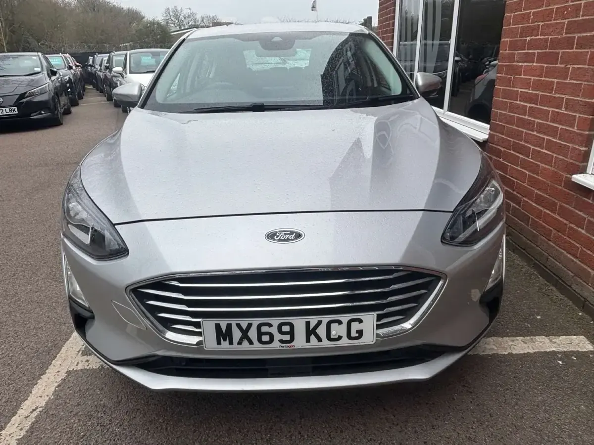 Używany Ford Focus Titanium 150 KM (110 kW) 2019 Srebrny Hatchback