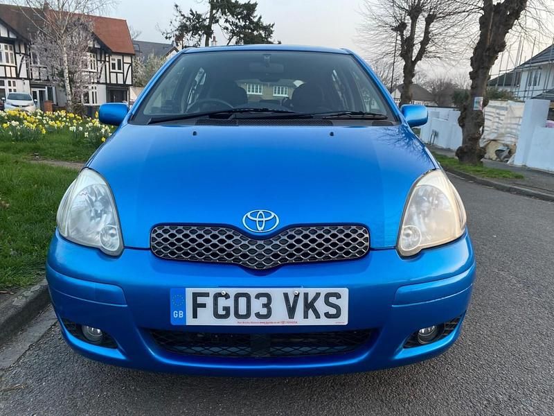 Used Toyota Yaris 2003 Blue Hatchback