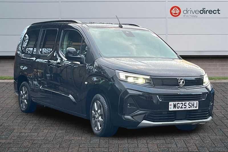 Used Vauxhall Combo Ultimate 100 kW (136 HP) 2025 Black MPV