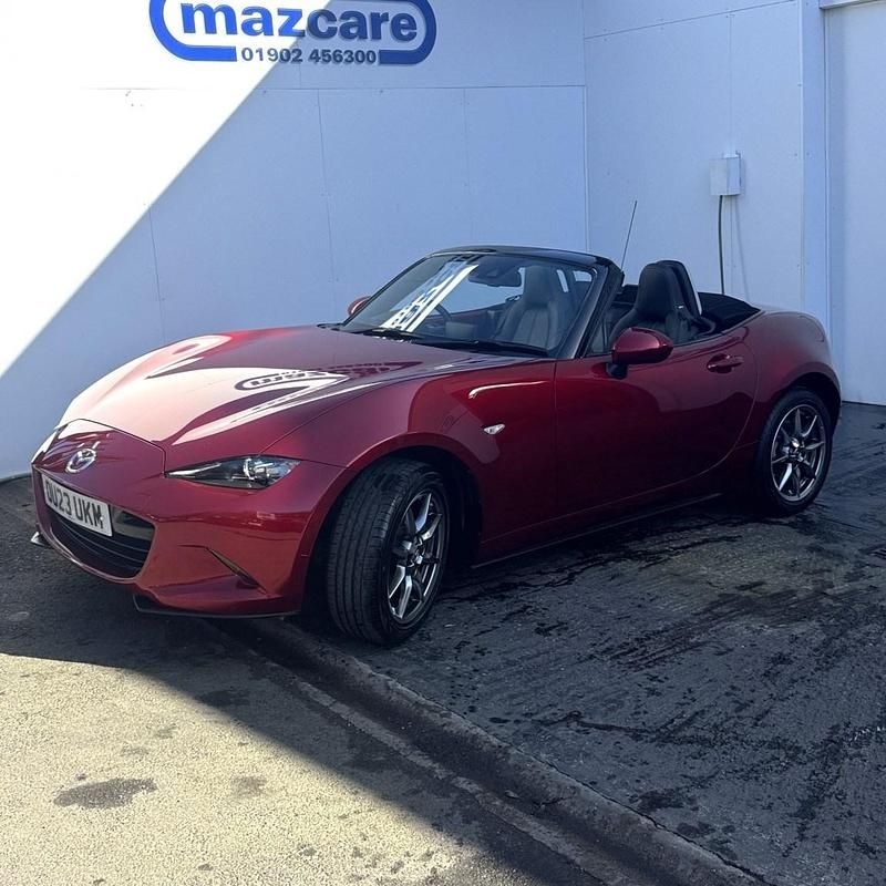 Used Mazda MX5 Exclusive-Line 132 HP (97 kW) 2023 Red Cabriolet