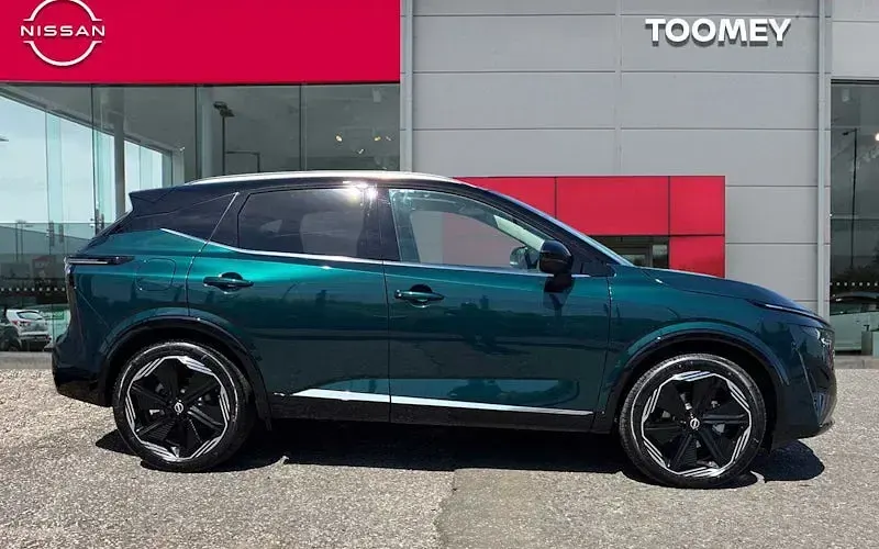 New Nissan Qashqai Tekna+ 158 HP (116 kW) 2026 Black SUV
