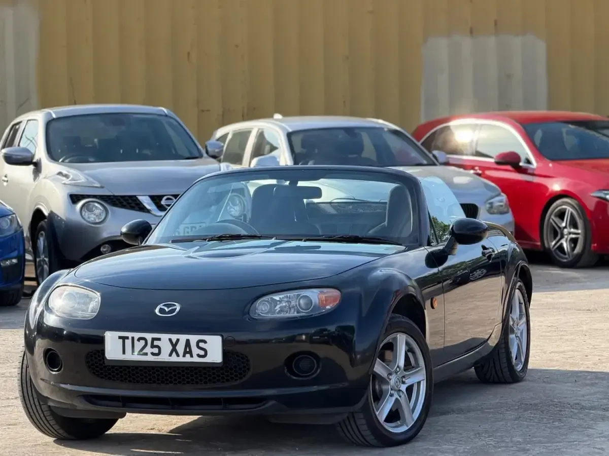 Używany Mazda MX5 126 KM (92 kW) 2007 Czarny Kabriolet