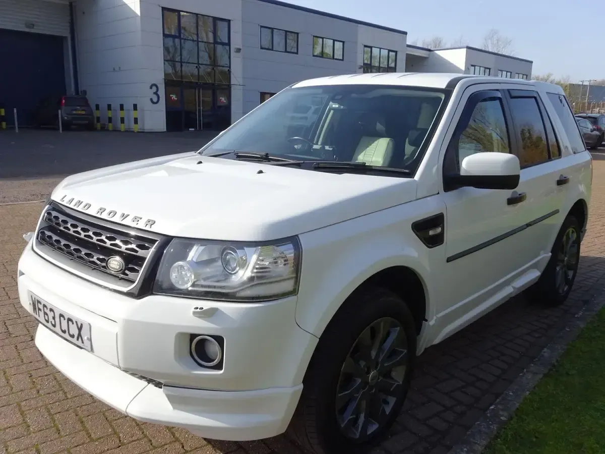Used Land Rover Freelander 2 Dynamic 2013 White SUV