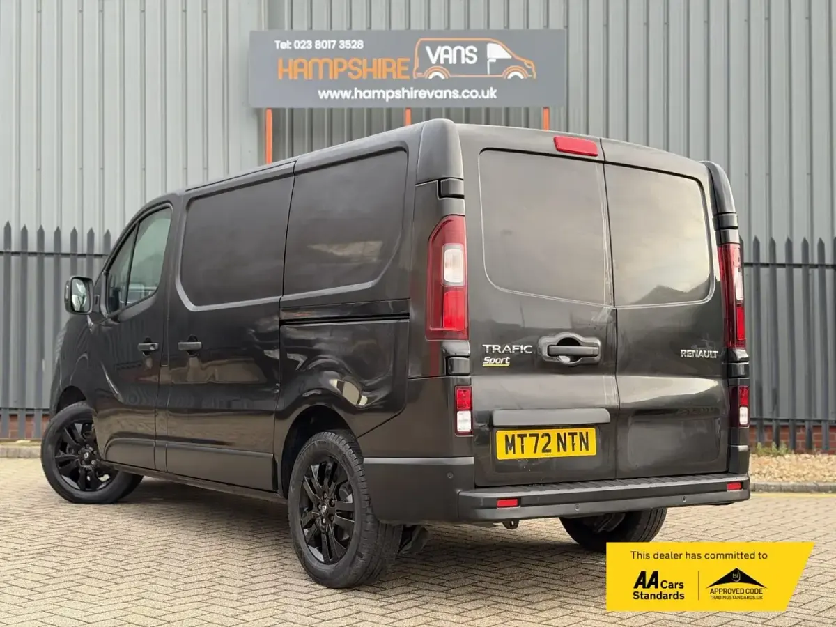 Gebraucht Renault Trafic 2022 Schwarz Van / Kleinbus