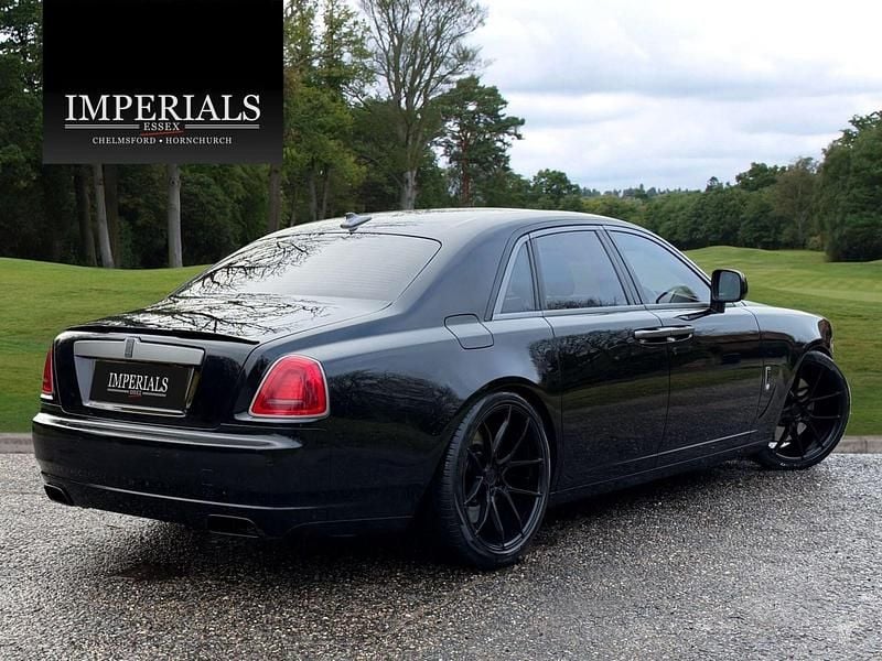 Used Rolls Royce Ghost 563 HP (414 kW) 2010 Black Sedan