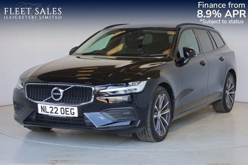 Black Used 2022 Volvo V60 Momentum Estate | £22,750 (Good price) - Image 1/3