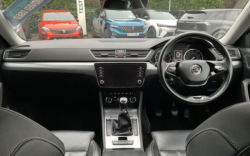 Used Skoda Superb SE Technology 150 HP (110 kW) 2022 Estate