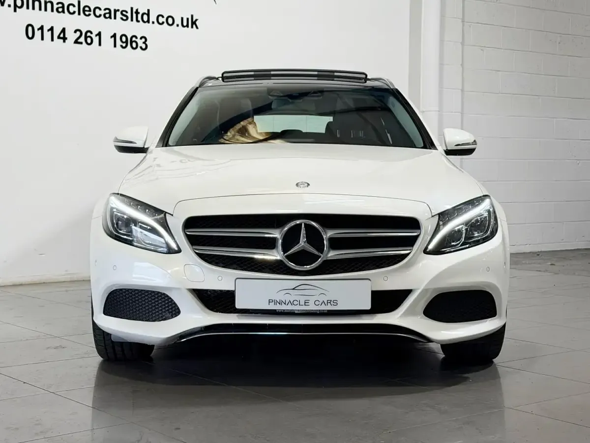 Used Mercedes C250 Premium 204 HP (150 kW) 2017 White Estate